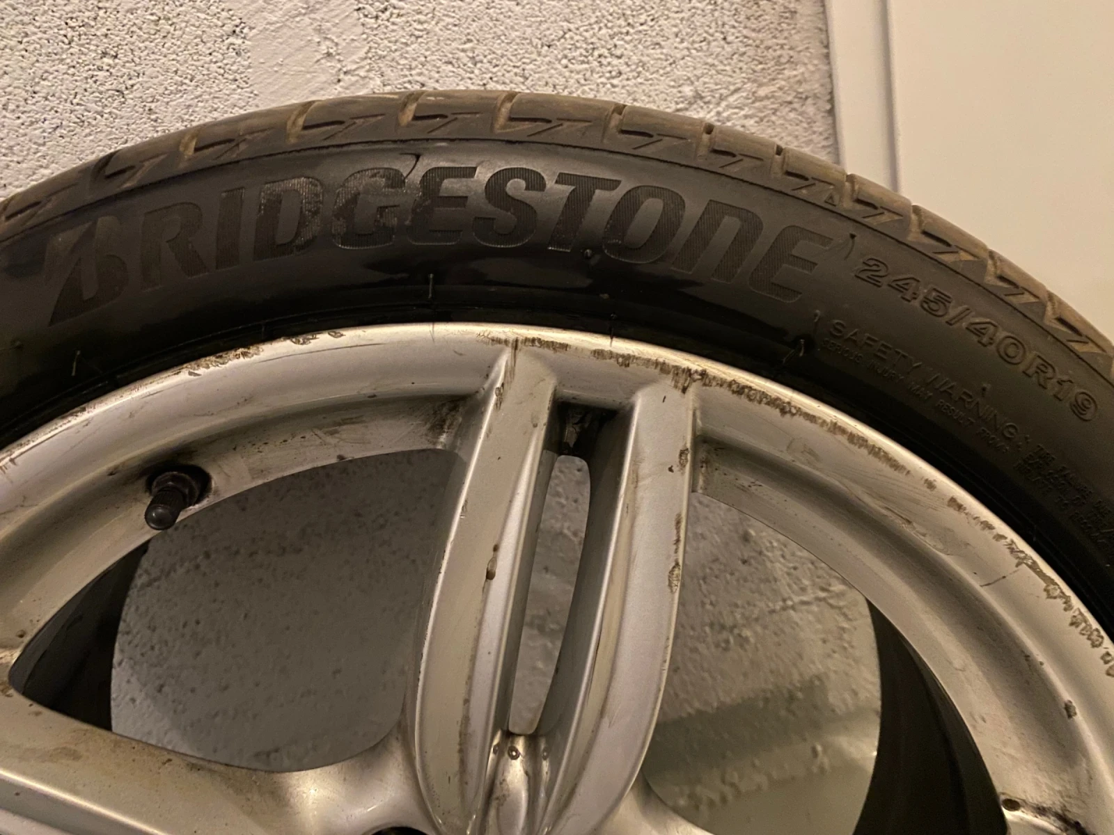Гуми с джанти Bridgestone 245/40R19, снимка 9 - Гуми и джанти - 54801493