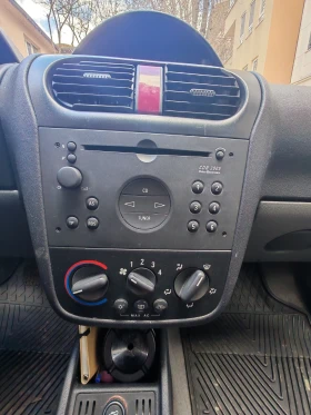 Opel Corsa 1.2i Автоматик, снимка 8