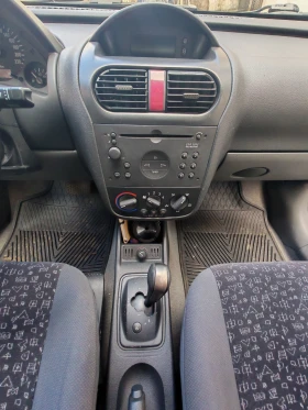 Opel Corsa 1.2i Автоматик, снимка 6