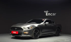 ������ Ford Mustang