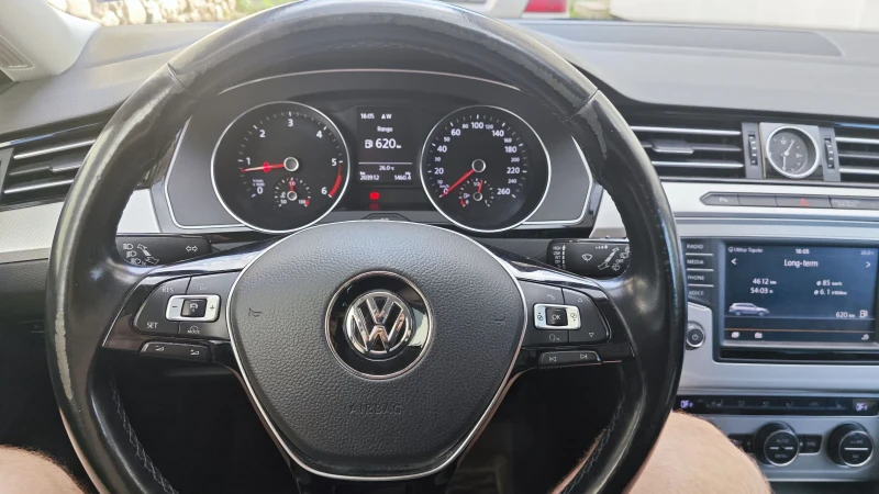 VW Passat 2.0 TDI B8, снимка 6 - Автомобили и джипове - 46883982