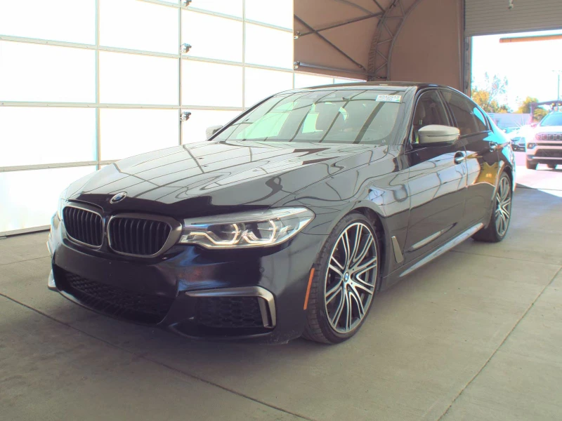 BMW 550 * M* XDRIVE* MEMORY* PANO* PODGREV, снимка 3 - Автомобили и джипове - 52326879