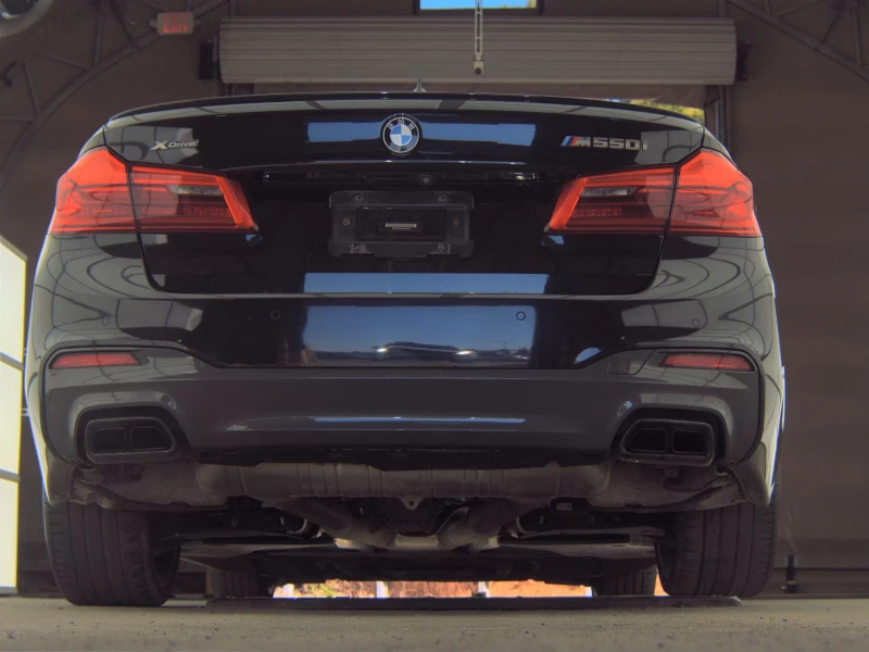 BMW 550 * M* XDRIVE* MEMORY* PANO* PODGREV, снимка 7 - Автомобили и джипове - 52326879