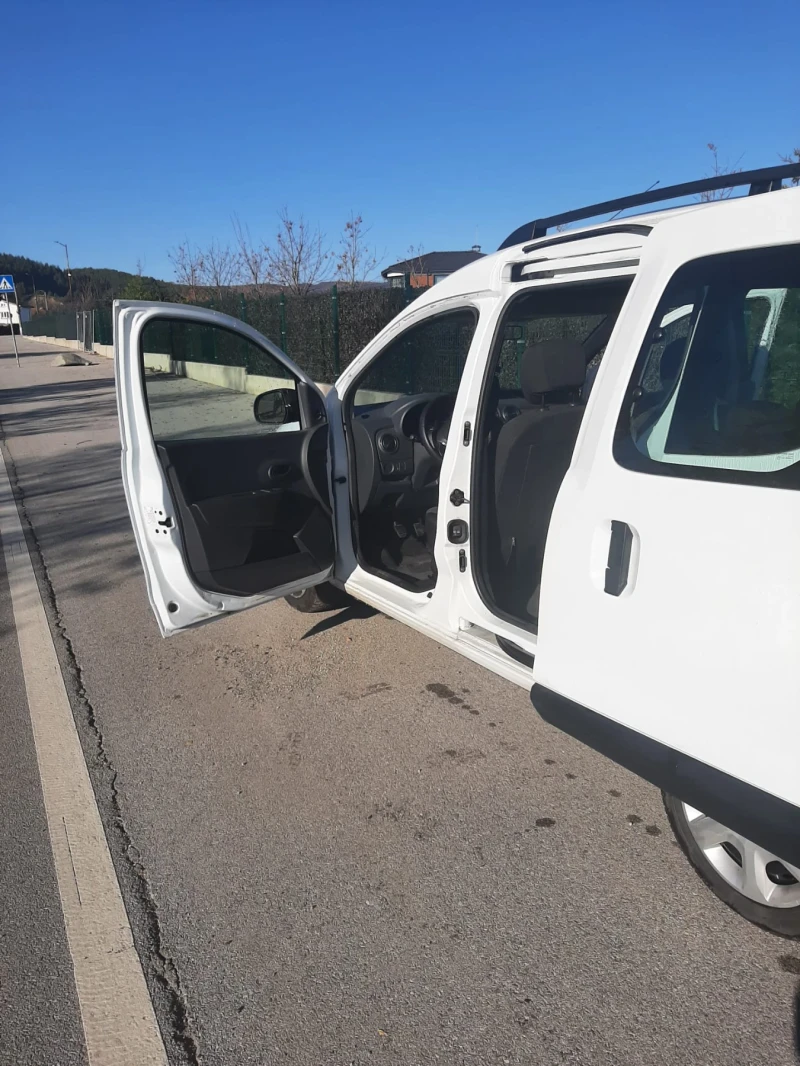 Dacia Dokker, снимка 2 - Автомобили и джипове - 52436537