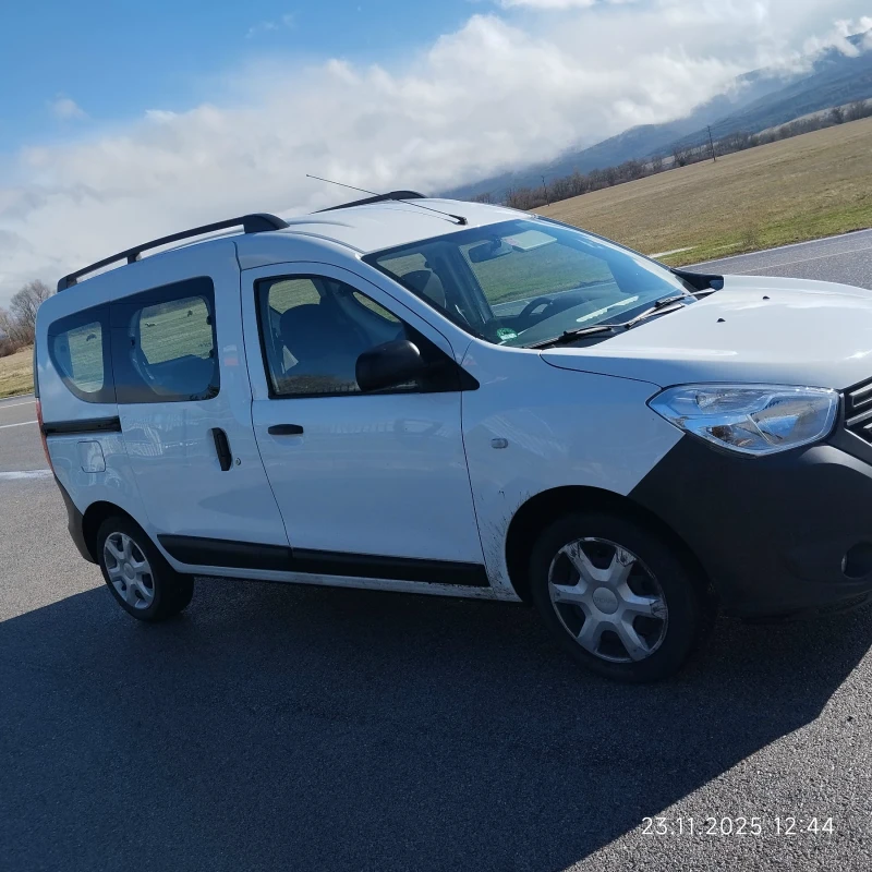 Dacia Dokker, снимка 7 - Автомобили и джипове - 52436537