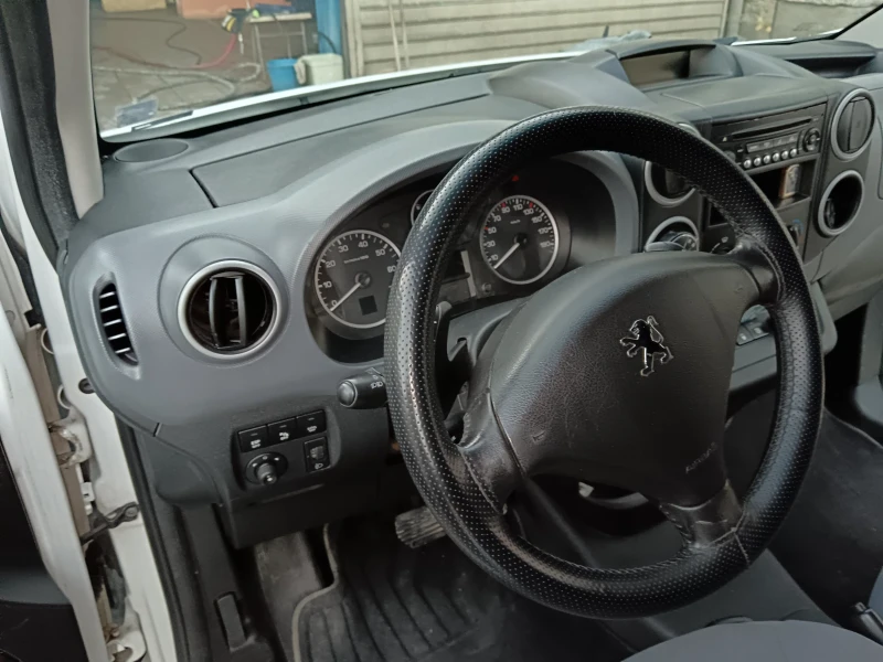 Peugeot Partner 1, 6HDI 90 k.s. AUTOMATIC , снимка 12 - Автомобили и джипове - 52513111