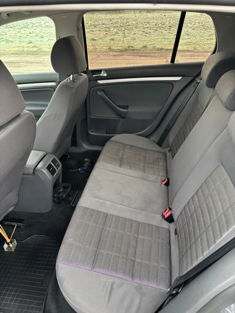 VW Golf, снимка 11 - Автомобили и джипове - 53176050