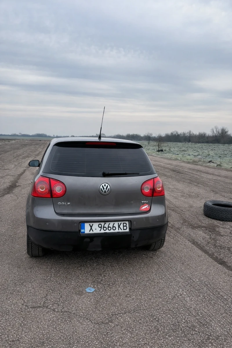 VW Golf, снимка 2 - Автомобили и джипове - 53176050