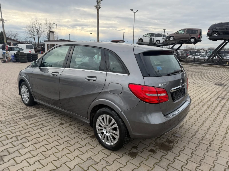 Mercedes-Benz B 200 METAN NAVI EURO 6, снимка 8 - Автомобили и джипове - 53457072