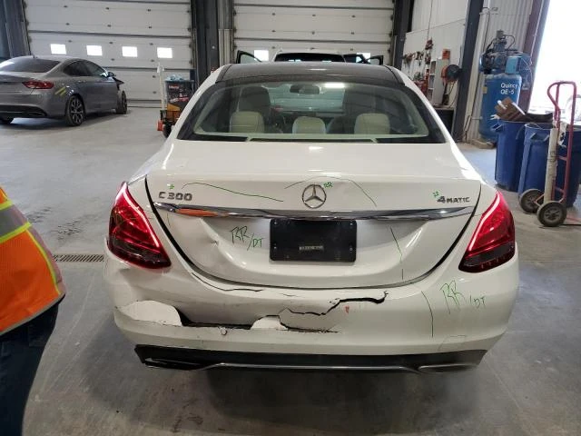 Mercedes-Benz C 300 2.0L 4 All wheel drive, снимка 3 - Автомобили и джипове - 48597927