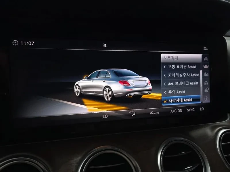 Mercedes-Benz E 300 4MATIC EXCLUSIVE STANDARD, снимка 16 - Автомобили и джипове - 55100976