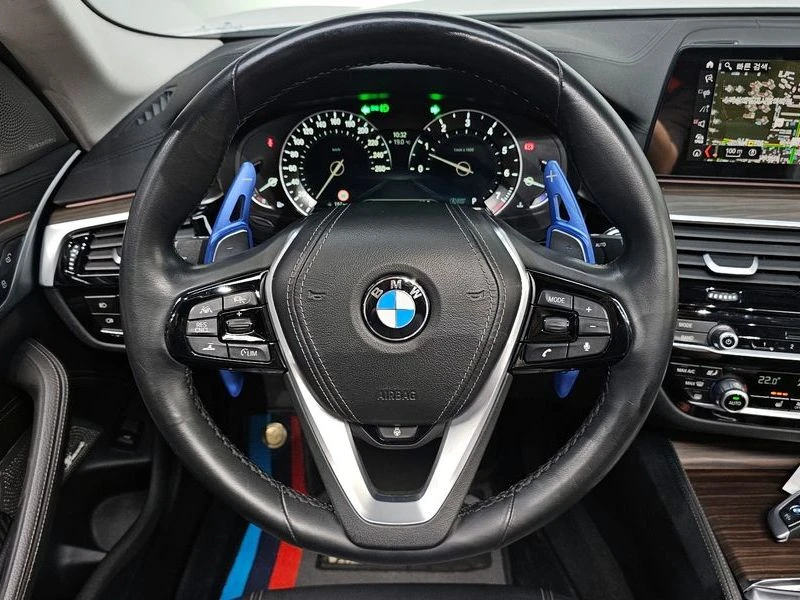 BMW 530 530I Luxury Plus, снимка 9 - Автомобили и джипове - 55505361