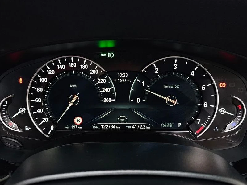 BMW 530 530I Luxury Plus, снимка 10 - Автомобили и джипове - 55505361