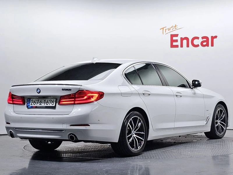 BMW 530 530I Luxury Plus