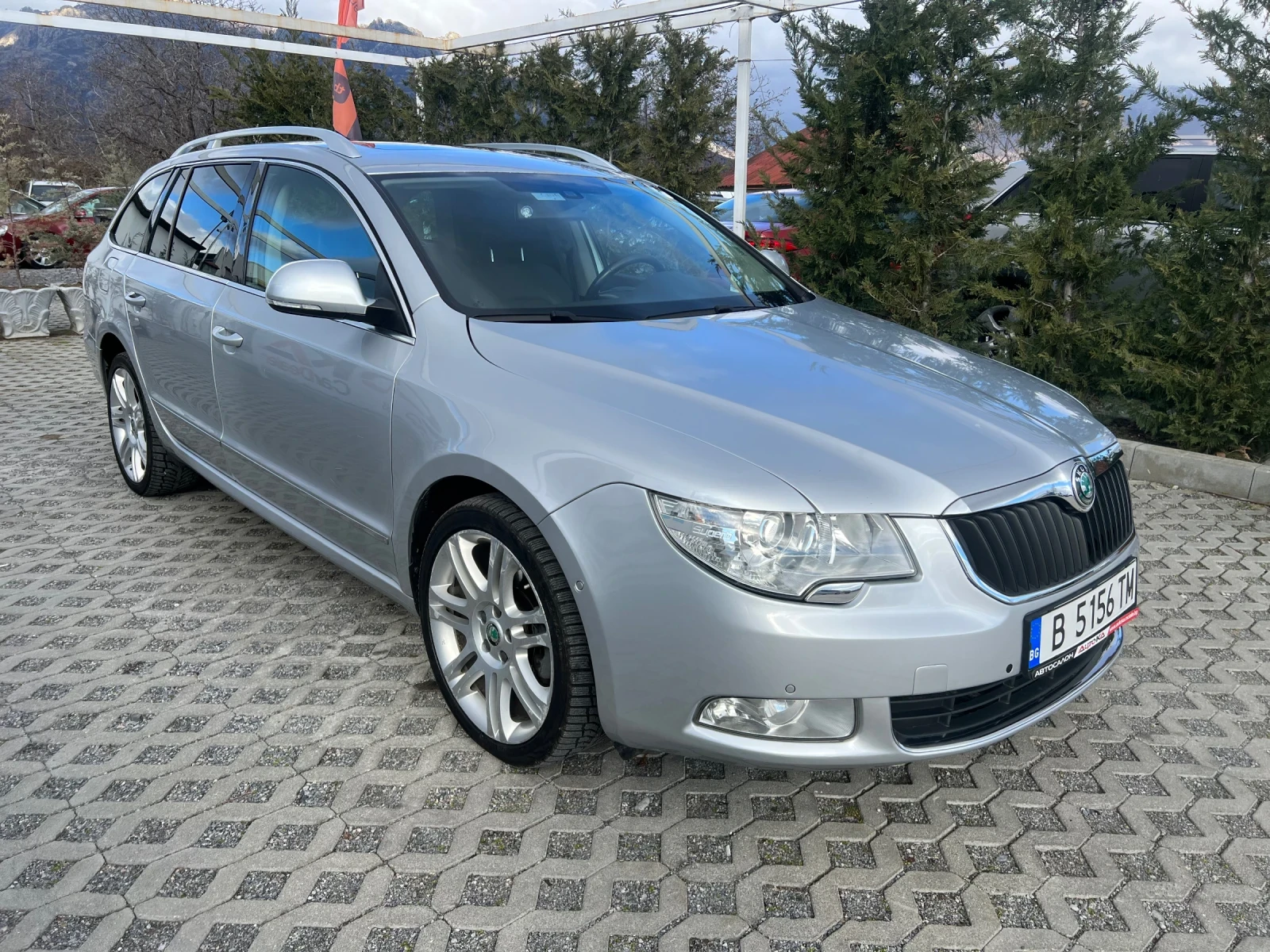 Skoda Superb 2.0TDI-170кс= АВТОМАТ* DSG* = NAVI= ПАНОРАМА - изображение 2