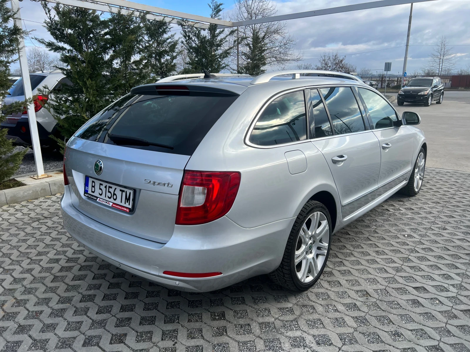 Skoda Superb 2.0TDI-170кс= АВТОМАТ* DSG* = NAVI= ПАНОРАМА - изображение 3