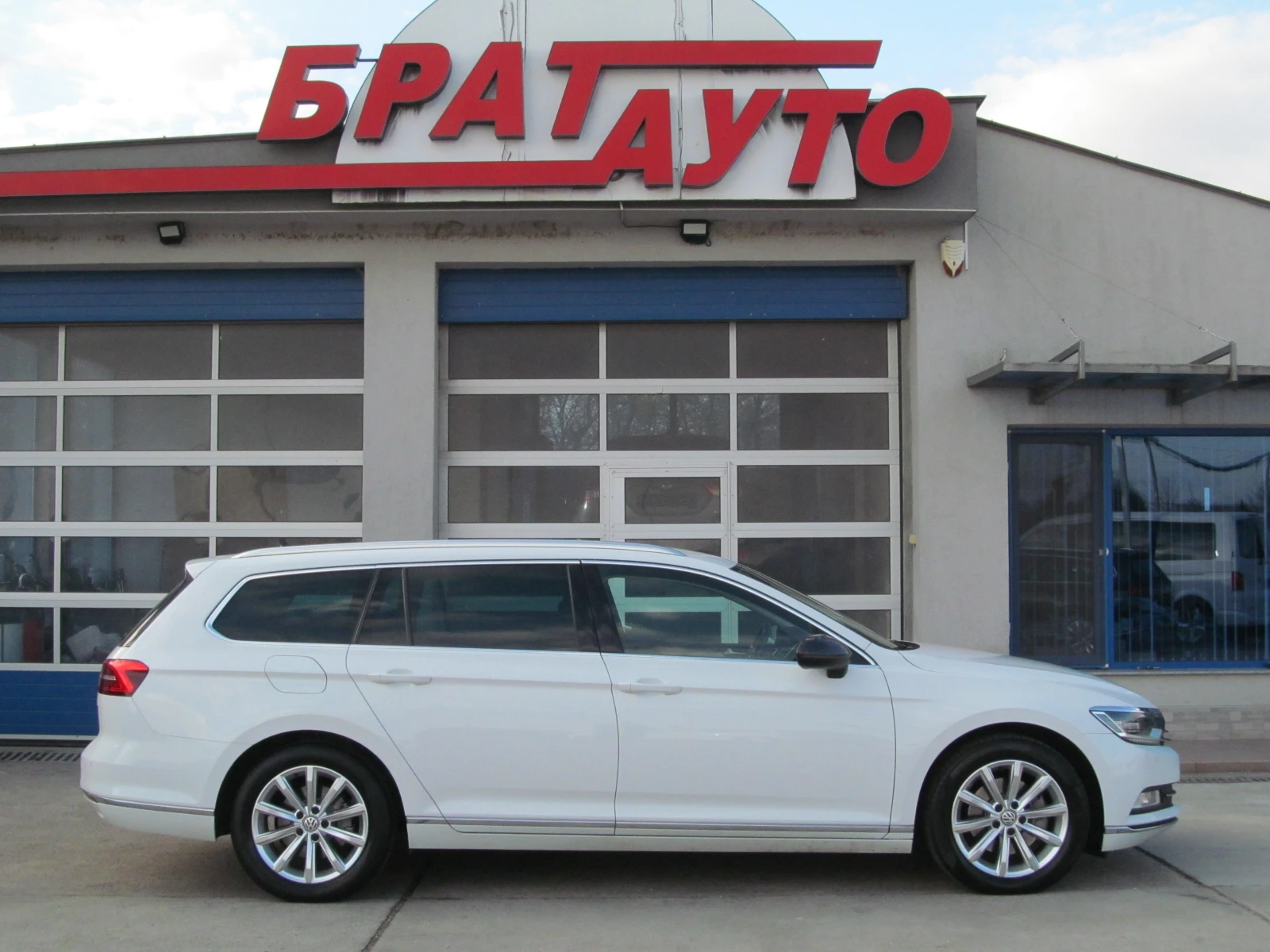 VW Passat 8 2.0TDI/HIGH-LINE/DIGITAL/LED - изображение 5