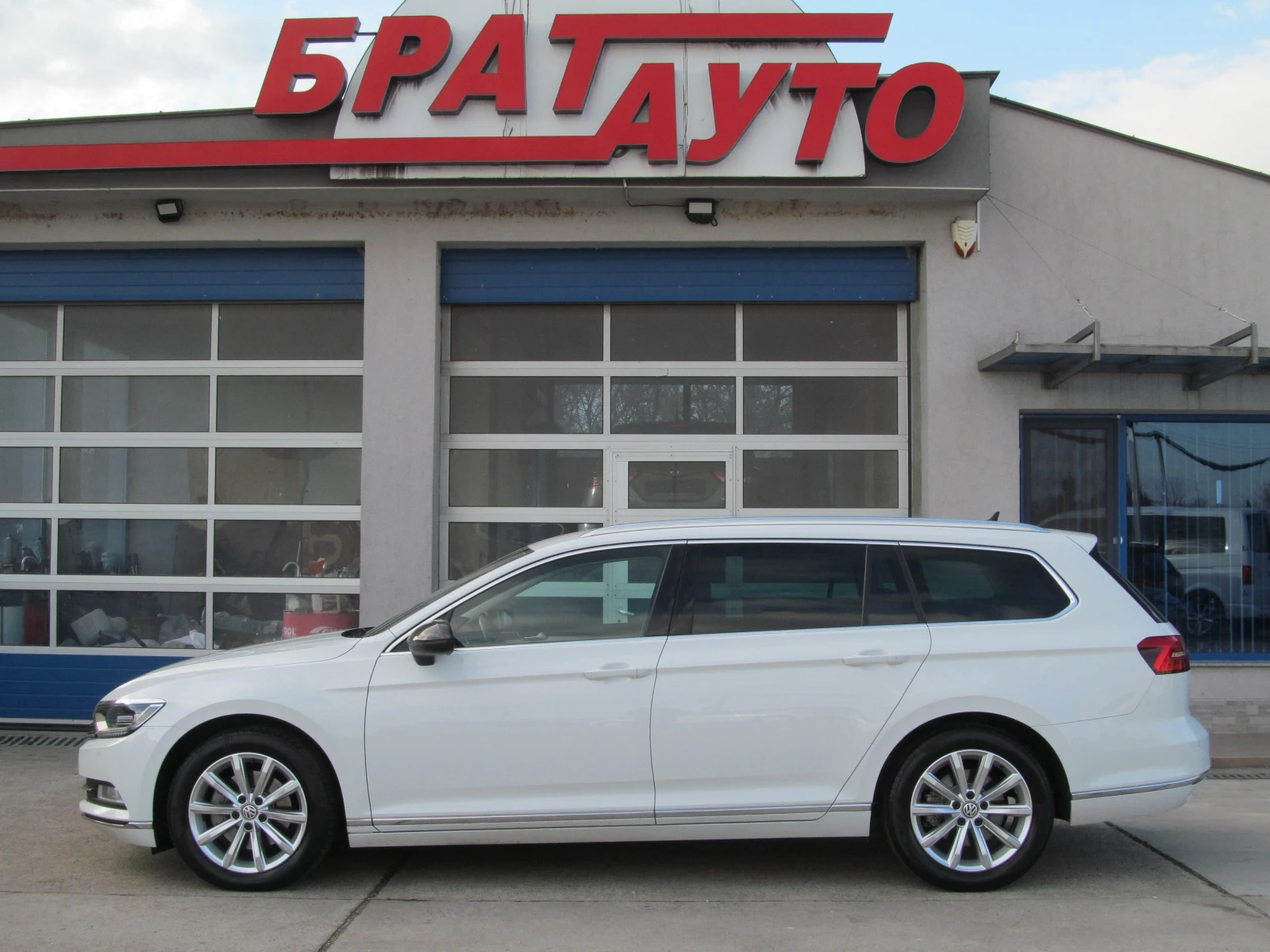 VW Passat 8 2.0TDI/HIGH-LINE/DIGITAL/LED - изображение 6