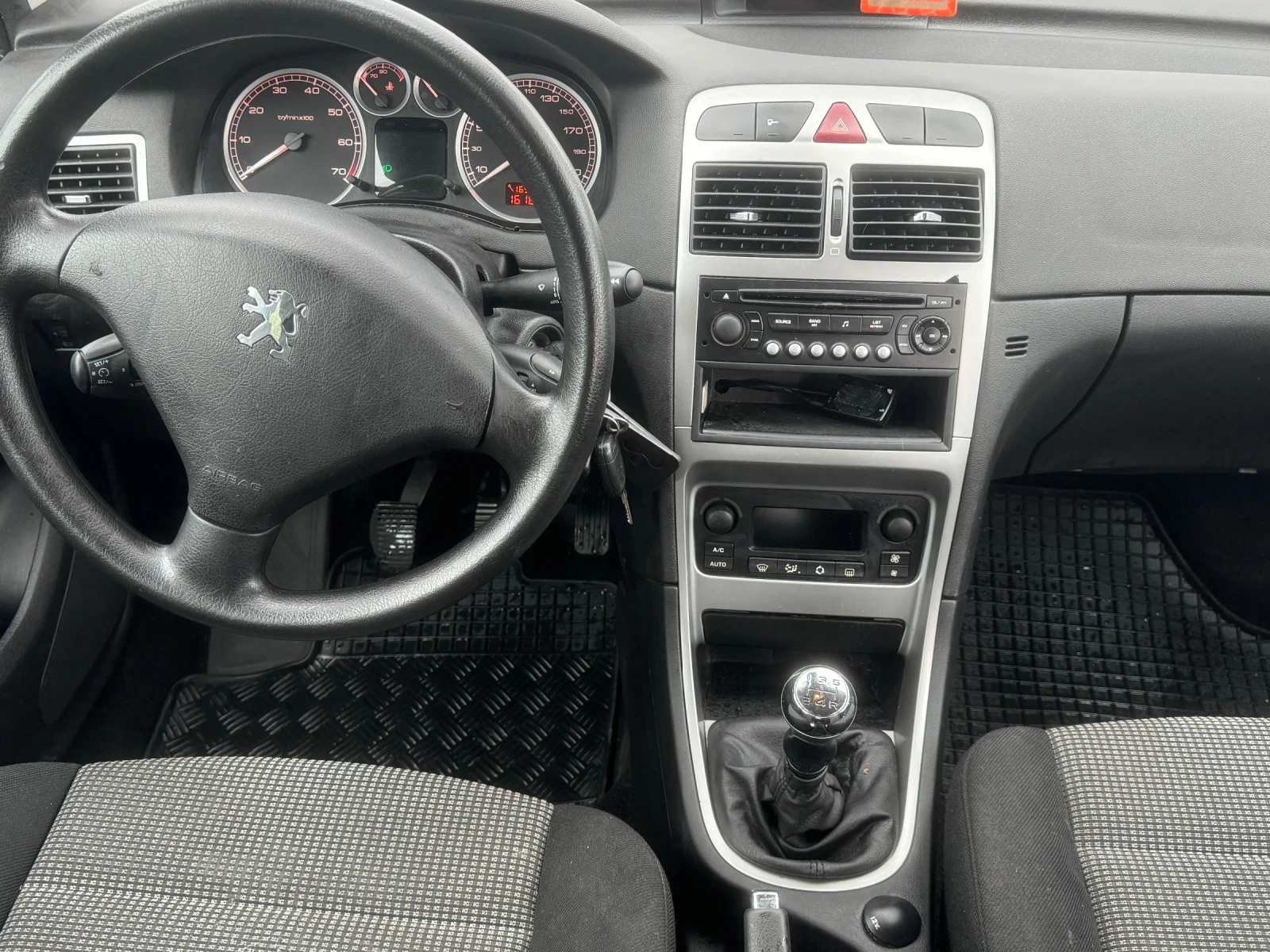 Peugeot 307 1.4 benzin - изображение 8