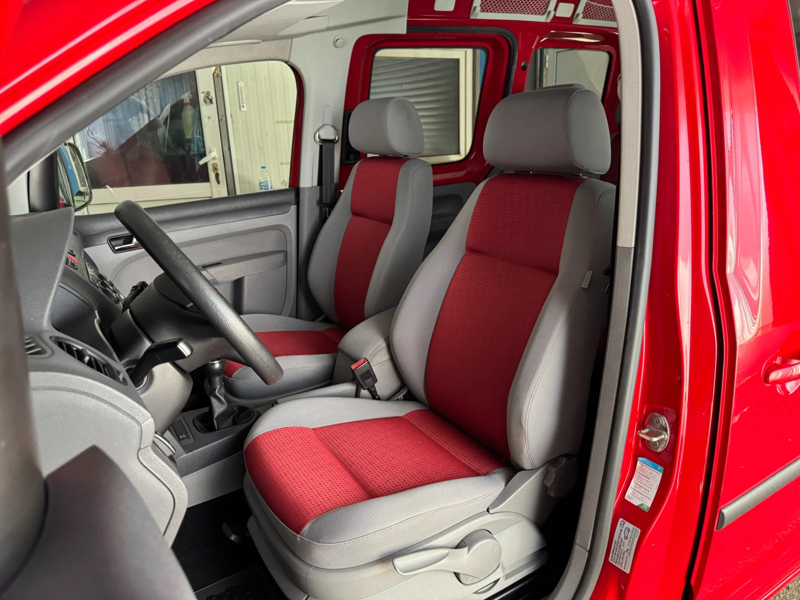 VW Caddy 2.0i EcoFuel (фабричен метан)ПЪЛНА ИСТОРИЯ В VW - изображение 6