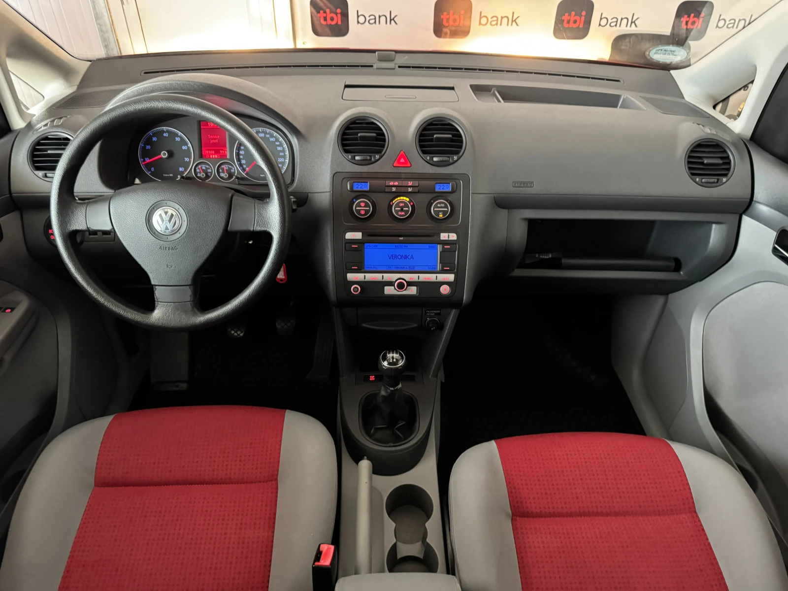 VW Caddy 2.0i EcoFuel (фабричен метан)ПЪЛНА ИСТОРИЯ В VW - изображение 7