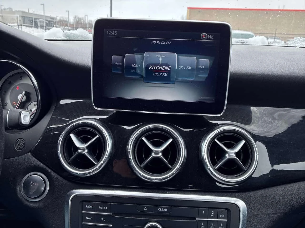 Mercedes-Benz CLA * 250 * ПОДГРЕВ* KEYLESS* PANO*  - изображение 8