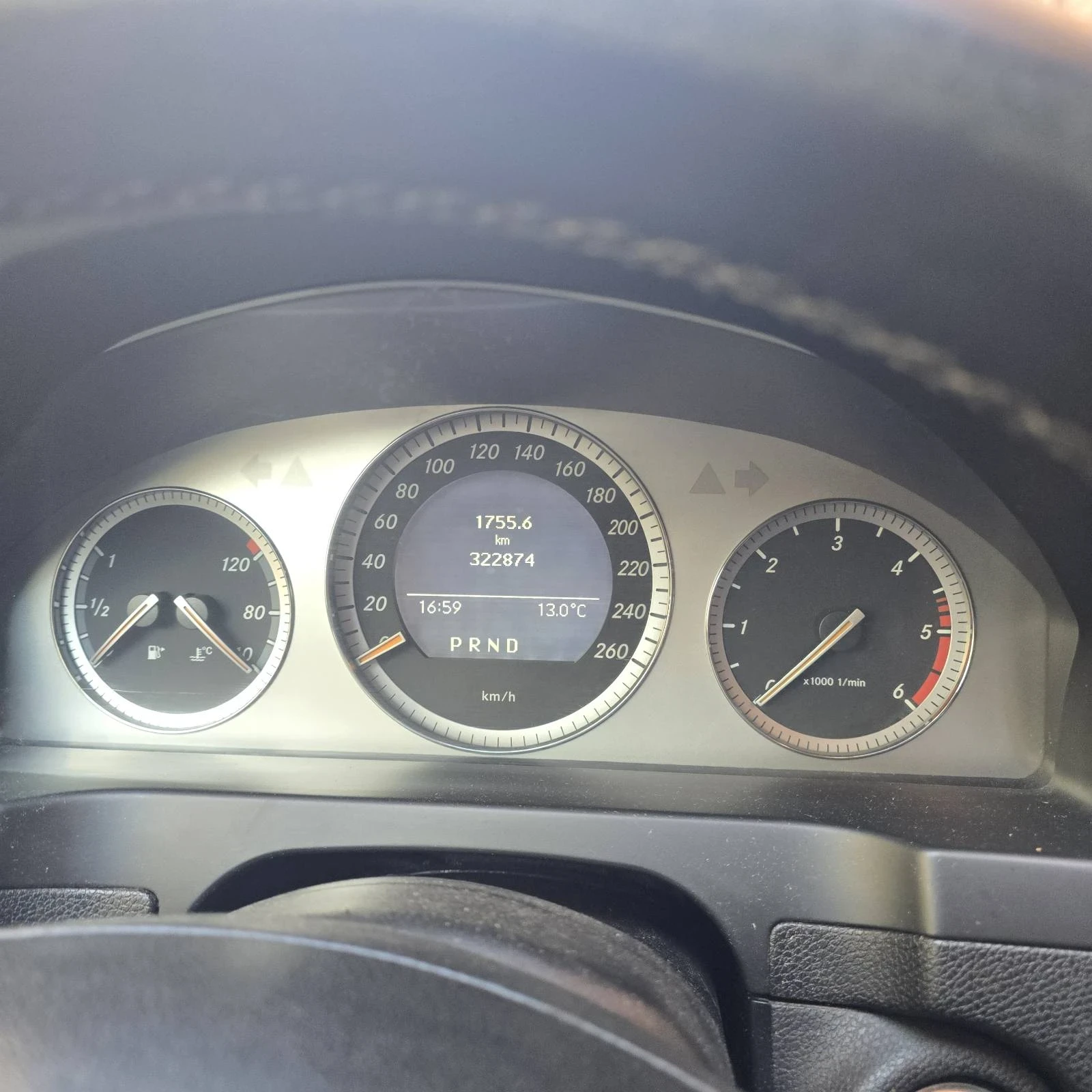 Mercedes-Benz C 220, снимка 4 - Автомобили и джипове - 53835399