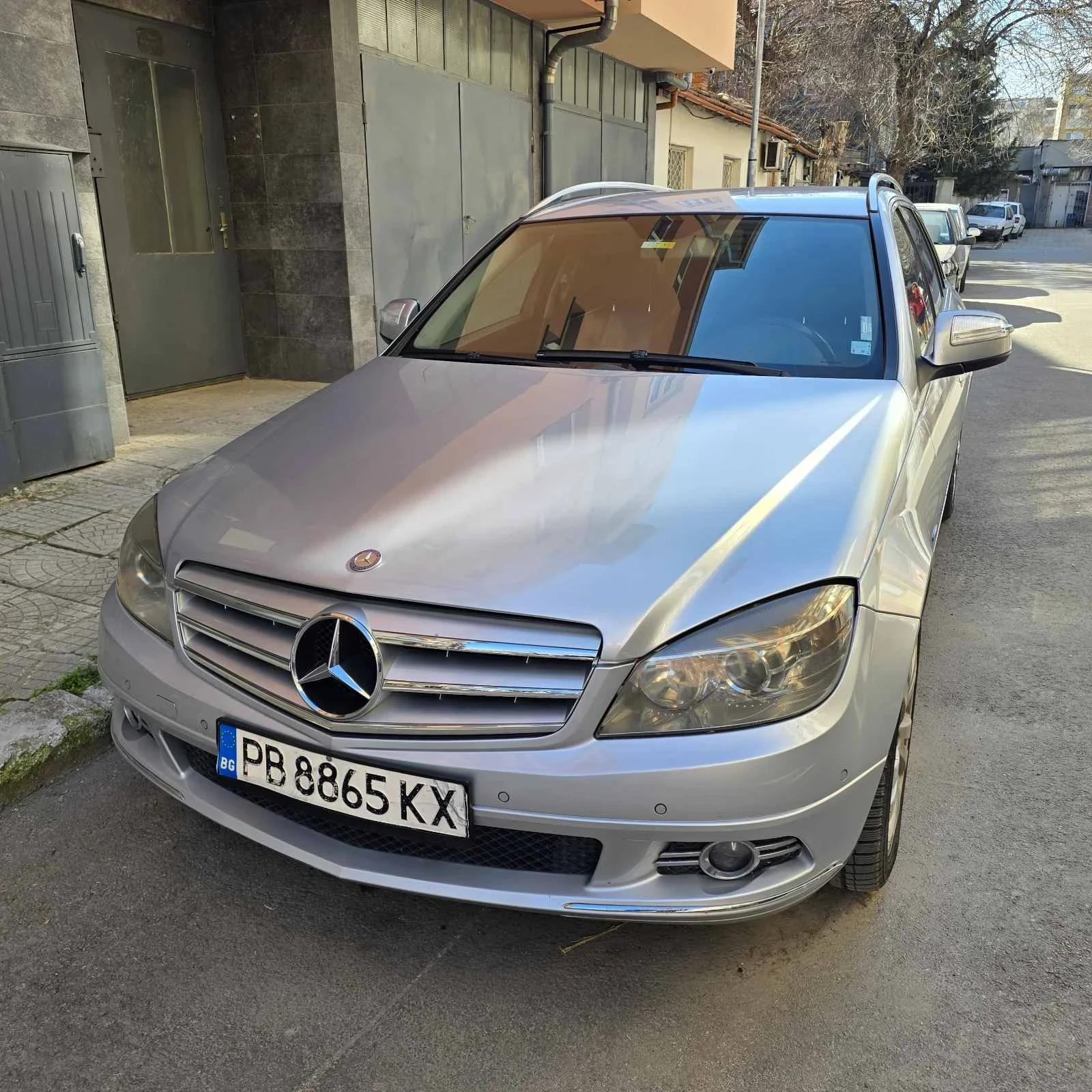 Mercedes-Benz C 220, снимка 3 - Автомобили и джипове - 53835399