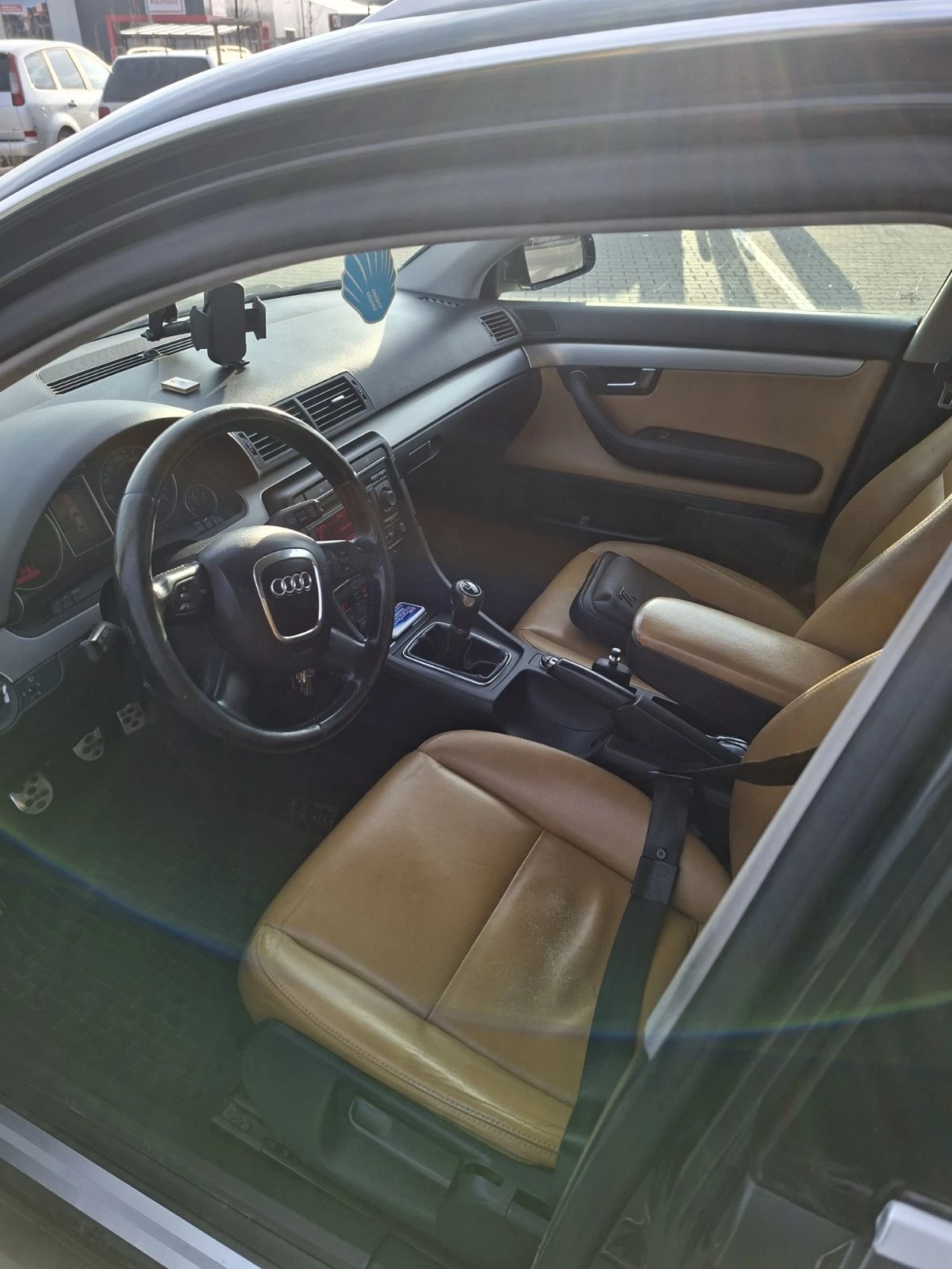 Audi A4 2.0 TDi, снимка 6 - Автомобили и джипове - 53995864