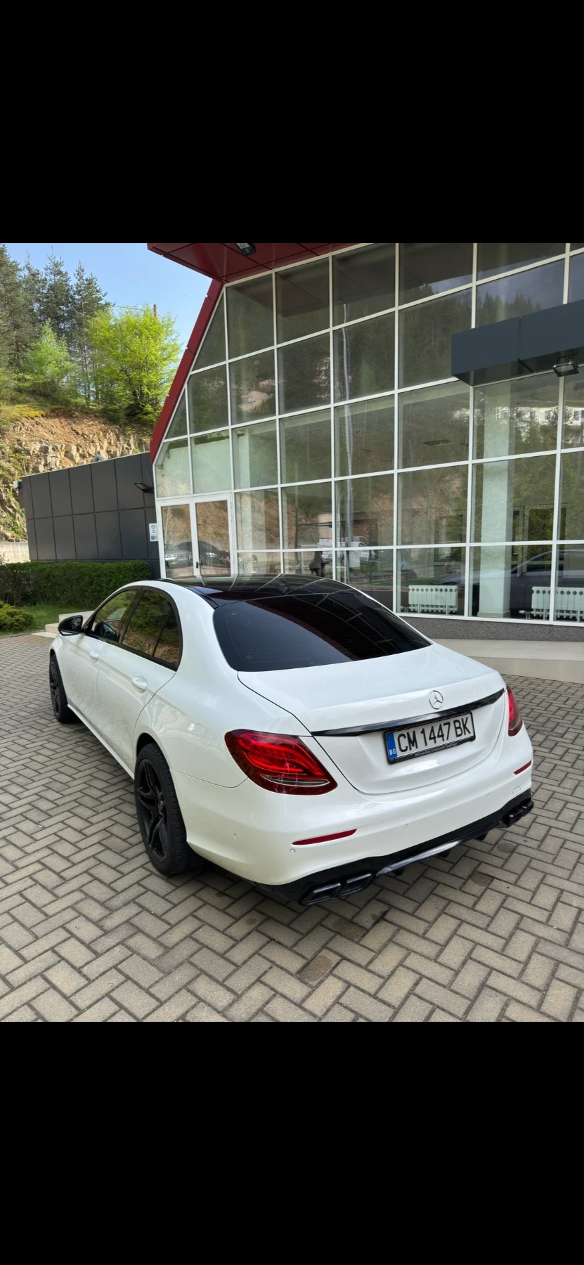 Mercedes-Benz E 220, снимка 3 - Автомобили и джипове - 54069392