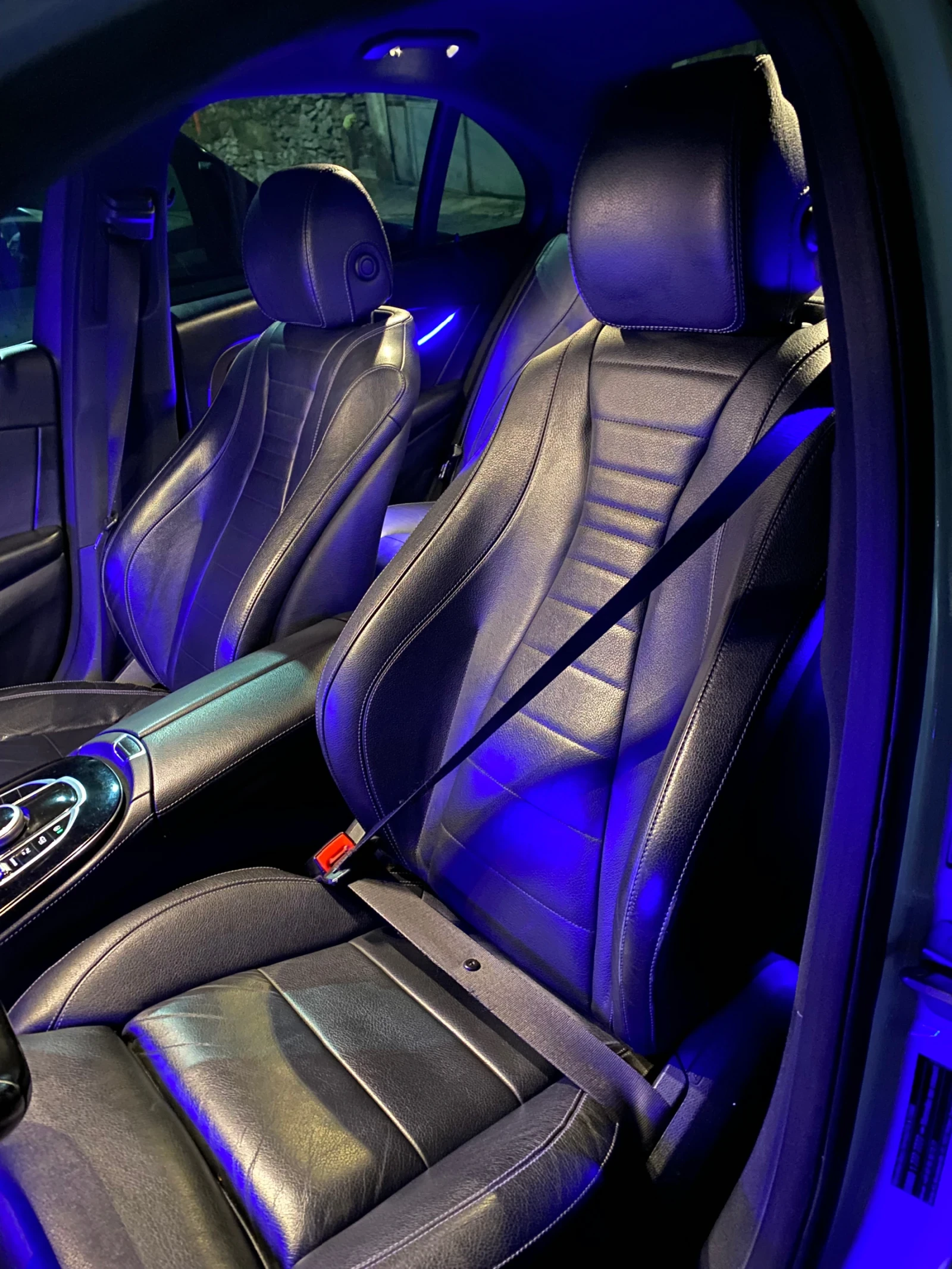 Mercedes-Benz E 220, снимка 7 - Автомобили и джипове - 54069392