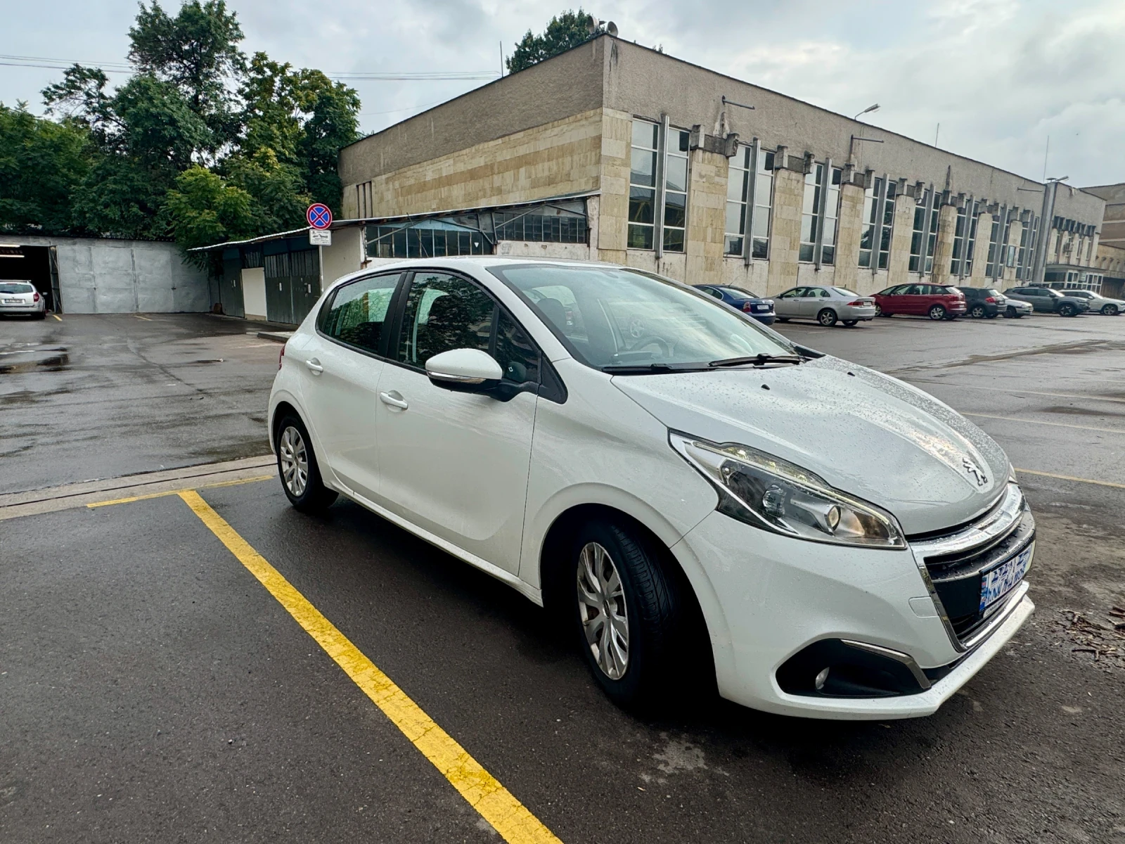 Peugeot 208, снимка 3 - Автомобили и джипове - 54308403