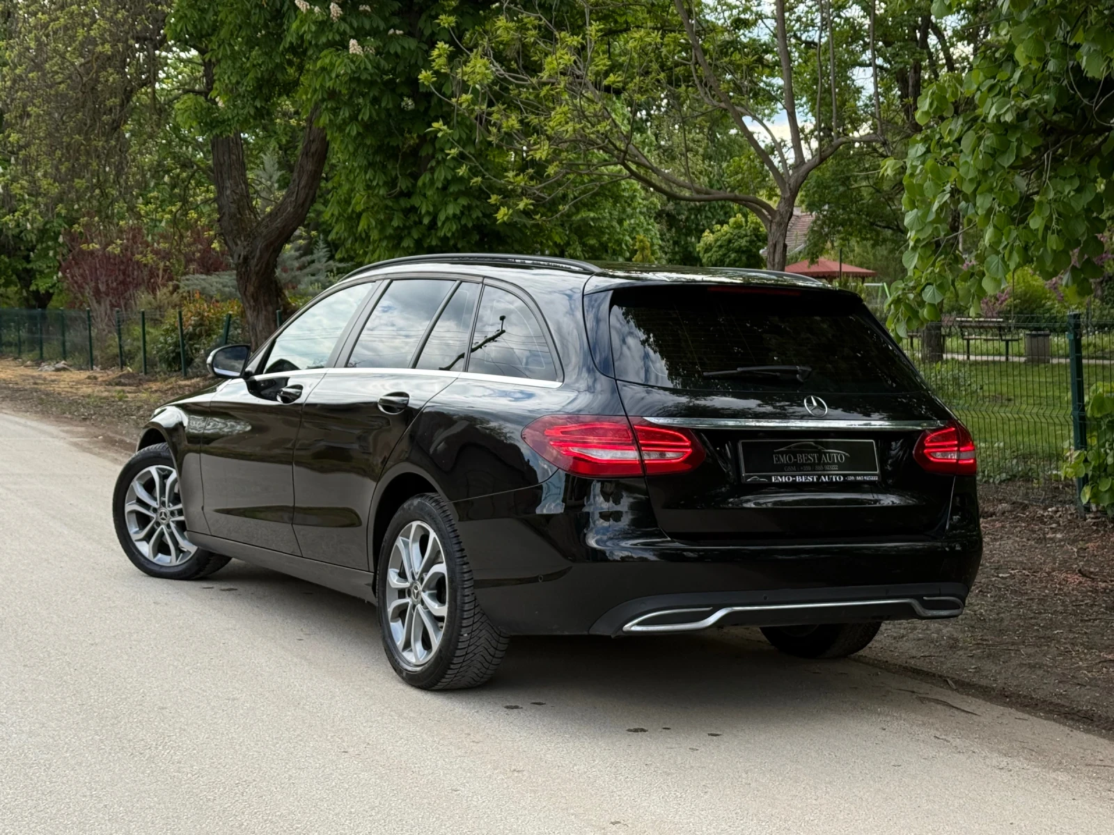 Mercedes-Benz C 250 4MATIC* LED* ПОДГРЕВ, снимка 5 - Автомобили и джипове - 54388123