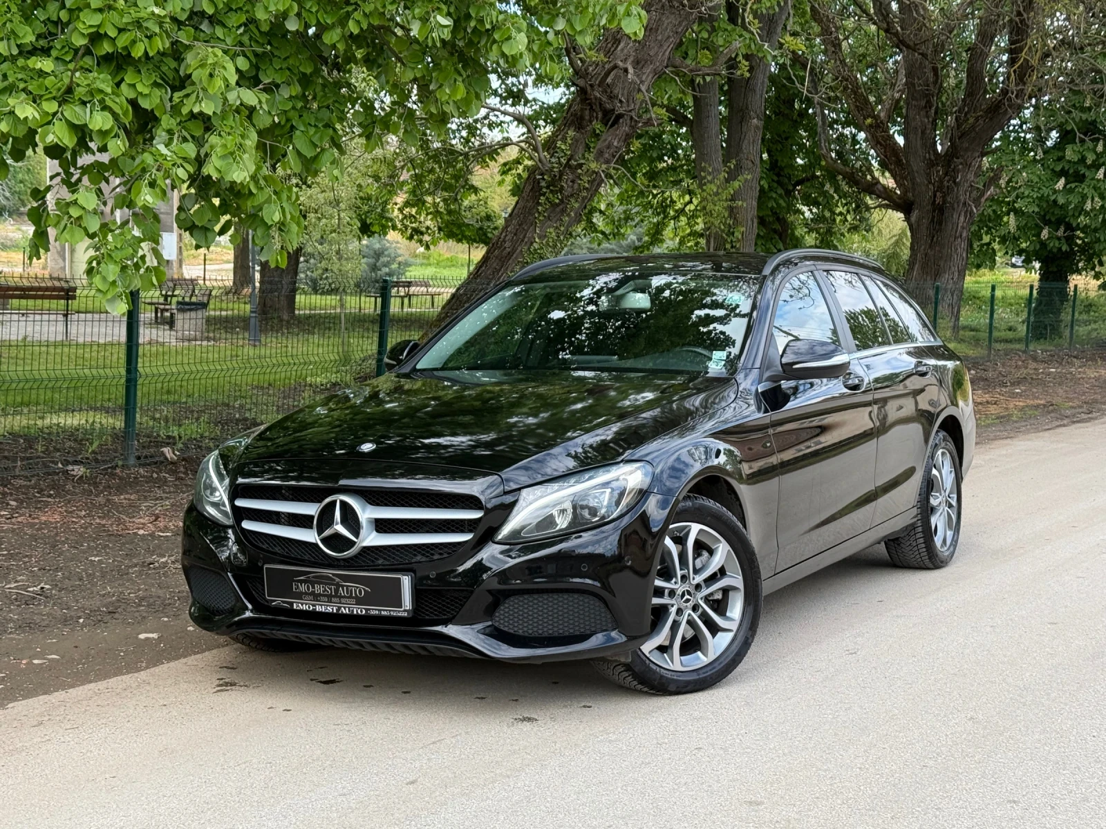 Mercedes-Benz C 250 4MATIC* LED* ПОДГРЕВ, снимка 3 - Автомобили и джипове - 54388123