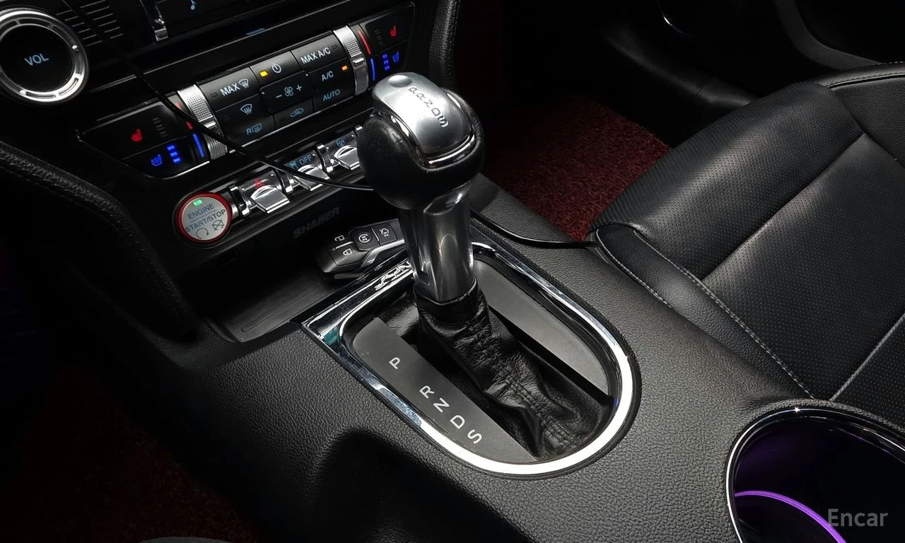 Ford Mustang 2.3* LIMITED* ПОДГРЕВ* ОБДУХВАНЕ* КАМЕРА* КЕЙЛЕС* , снимка 11 - Автомобили и джипове - 54700045