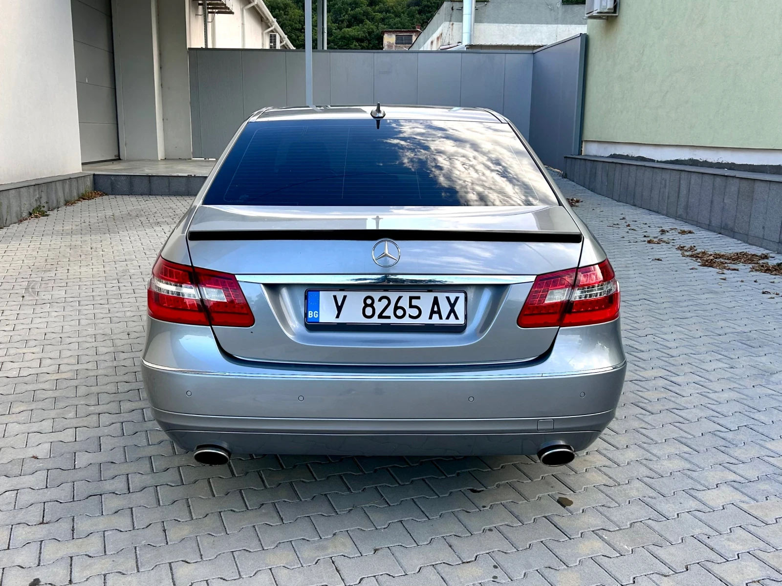 Mercedes-Benz E 200 2.2 BLUEEFFICIENCY , снимка 5 - Автомобили и джипове - 55157387
