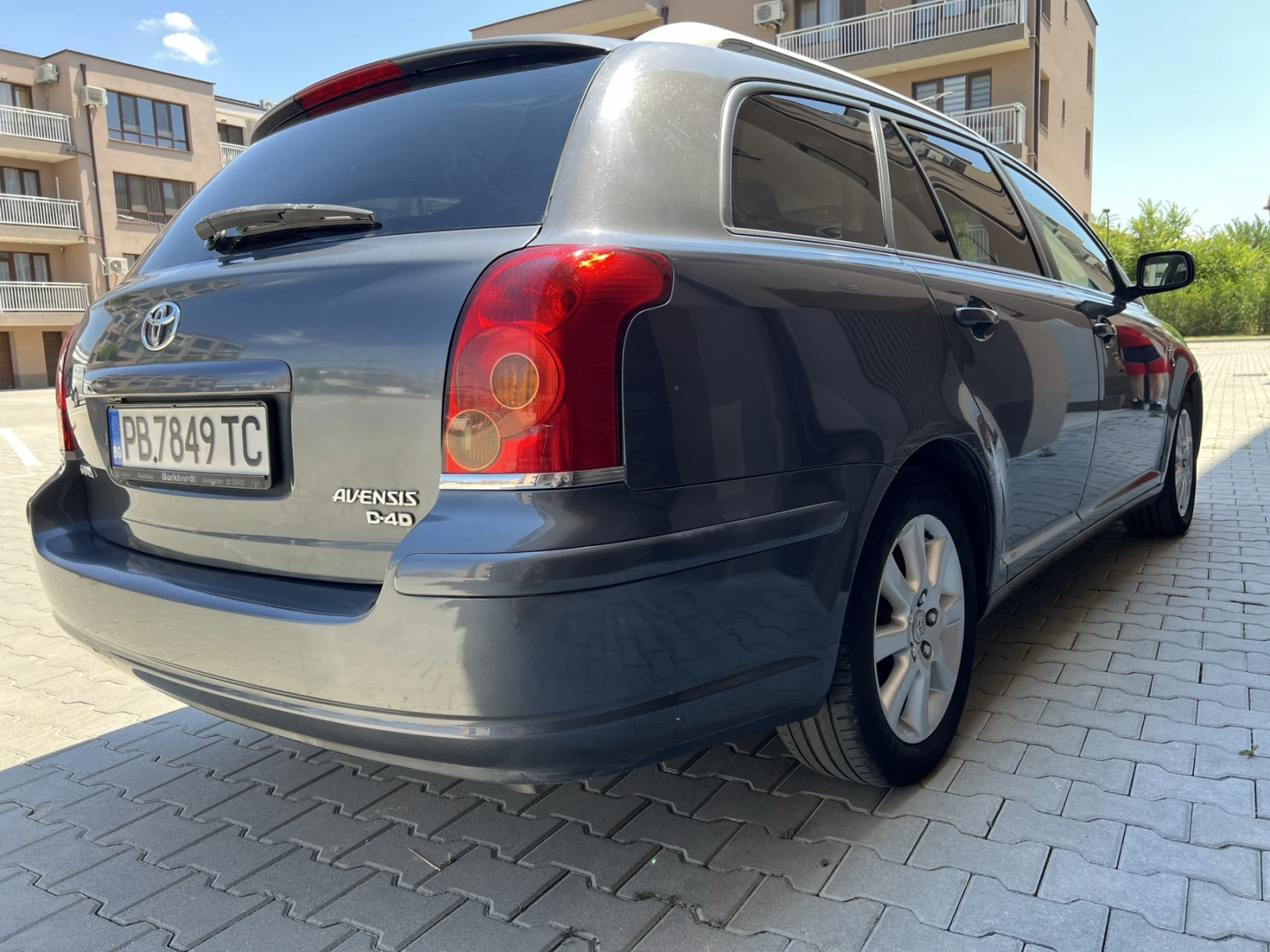 Toyota Avensis 2.2 D-CAT, снимка 6 - Автомобили и джипове - 55265203