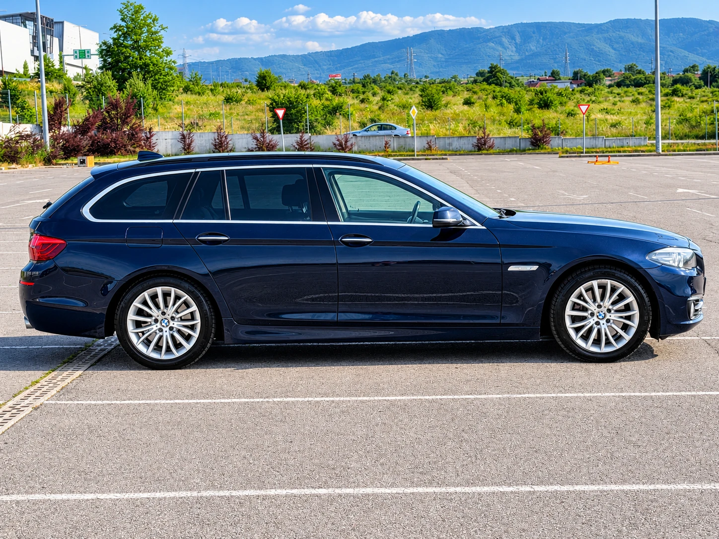 BMW 535 LUXURY PANORAMA, снимка 7 - Автомобили и джипове - 55354514