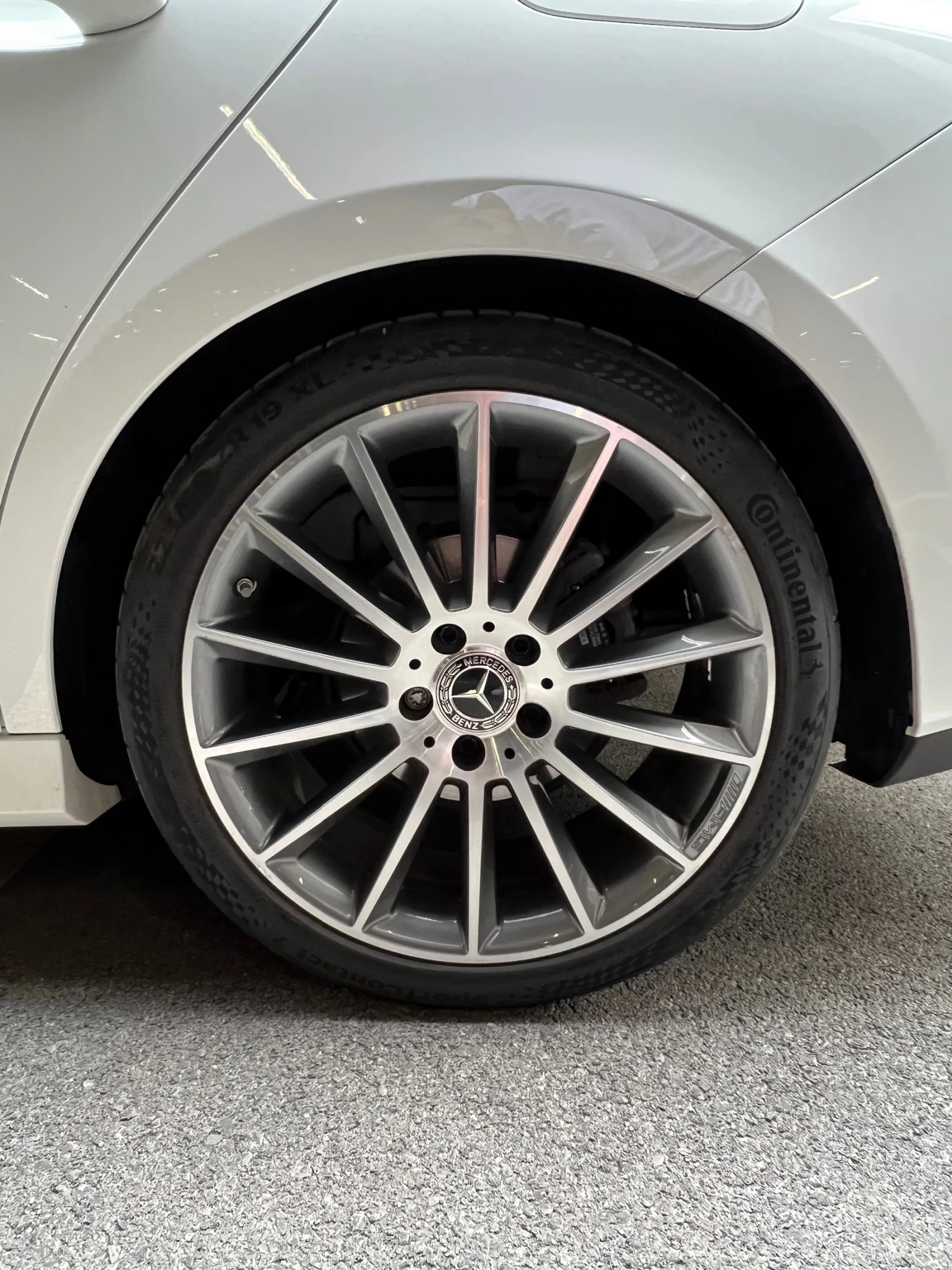 Mercedes-Benz CLA 180 AMG line, снимка 10 - Автомобили и джипове - 56018448