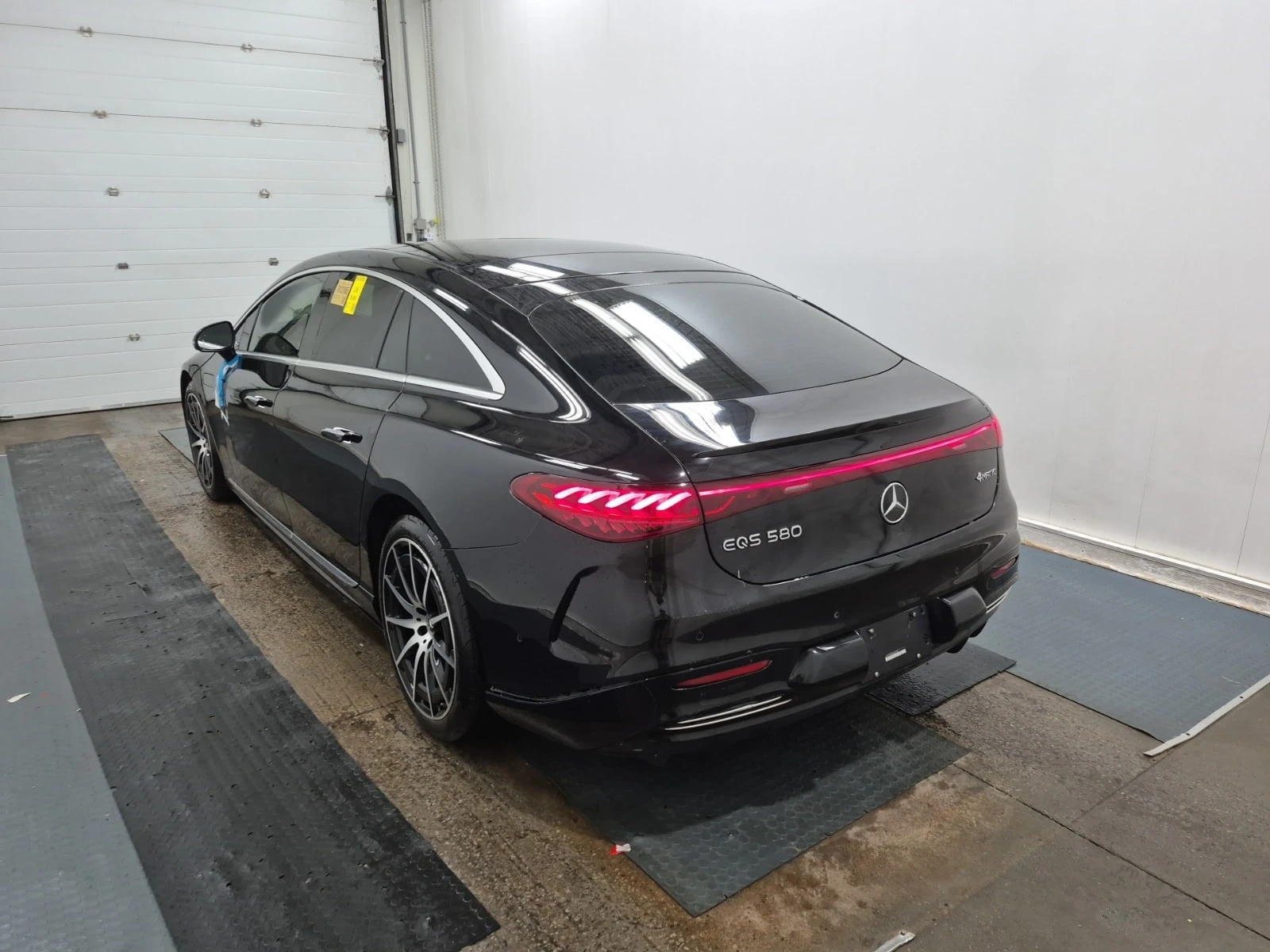 Mercedes-Benz EQS * 580 * АВТОКРЕДИТ БЕЗ ПЪРВОНАЧАЛНА ВНОСКА* , снимка 4 - Автомобили и джипове - 56053891