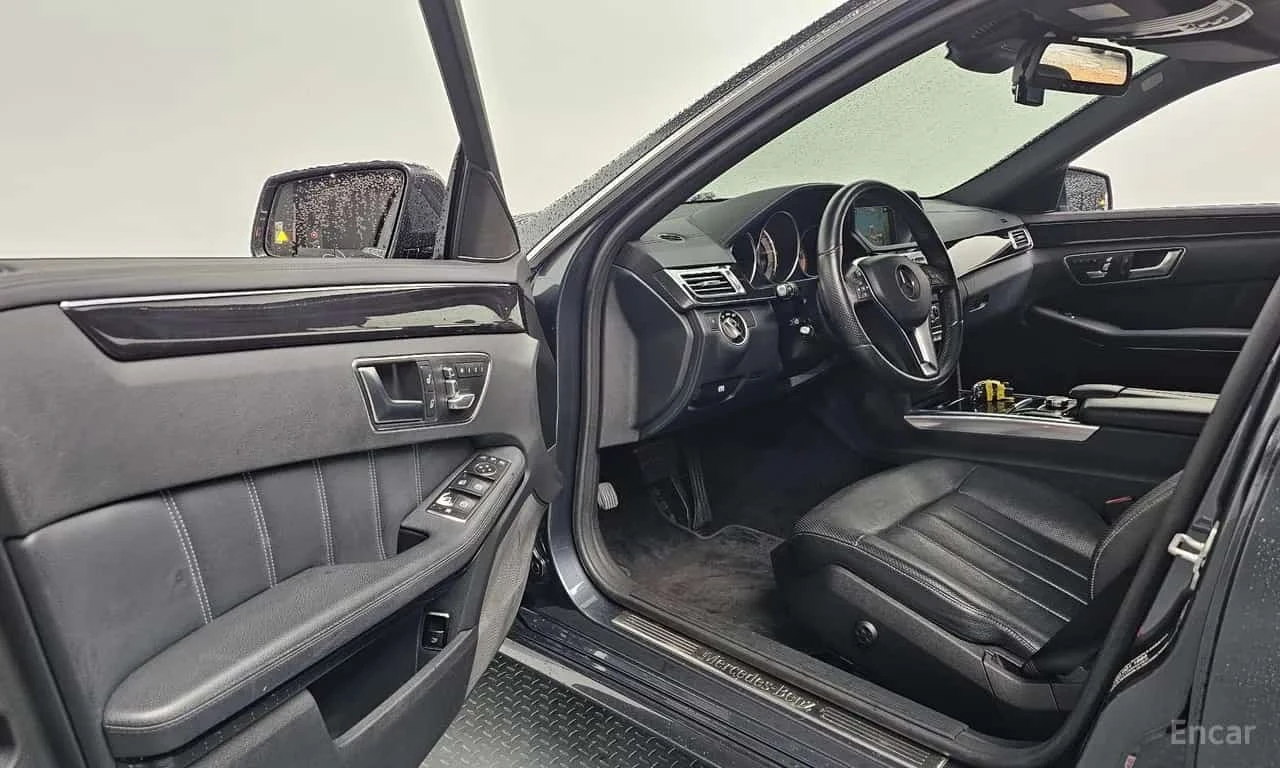 Mercedes-Benz E 400 * E400 4MATIC * AMG * ��������� * 4 �������� *  | Mobile.bg � ����������� 10
