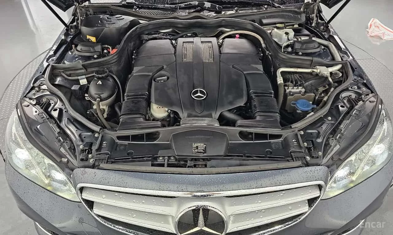 Mercedes-Benz E 400 * E400 4MATIC * AMG * ��������� * 4 �������� *  | Mobile.bg � ����������� 6