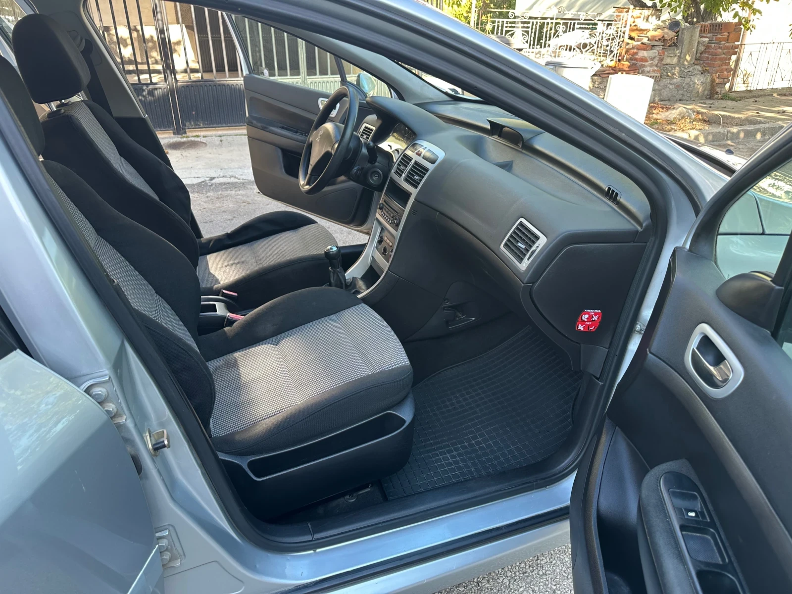 Peugeot 307 1.6HDI-90k.c, снимка 9 - Автомобили и джипове - 56665515