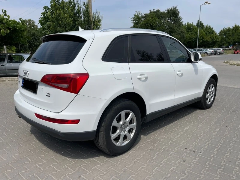 Audi Q5 2.0 TDI, снимка 4 - Автомобили и джипове - 47499698