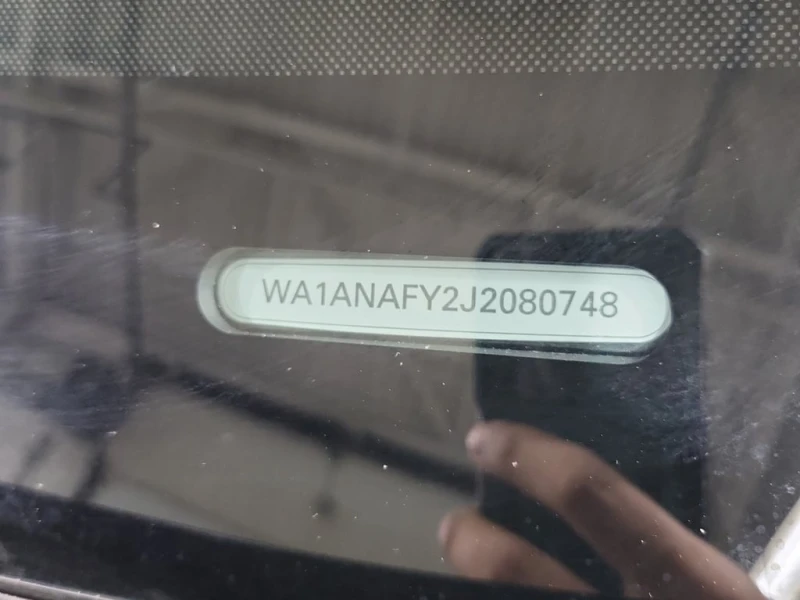 Audi Q5 2018 KOMFORT * CARFAX * БЕЗ ПЪРВОНАЧАЛНА ВНОСКА, снимка 15 - Автомобили и джипове - 53000615