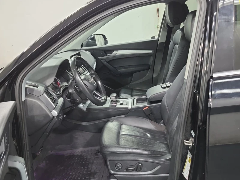 Audi Q5 2018 KOMFORT * CARFAX * БЕЗ ПЪРВОНАЧАЛНА ВНОСКА, снимка 9 - Автомобили и джипове - 53000615