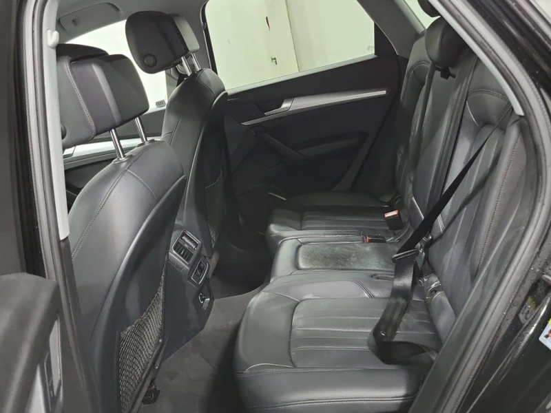 Audi Q5 2018 KOMFORT * CARFAX * БЕЗ ПЪРВОНАЧАЛНА ВНОСКА, снимка 13 - Автомобили и джипове - 53000615