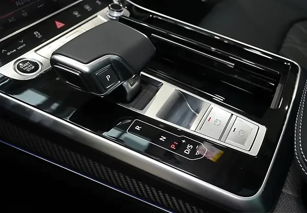 Audi Q7 50 TDI Quattro = S-line = 7 Seats Гаранция, снимка 6 - Автомобили и джипове - 54004784