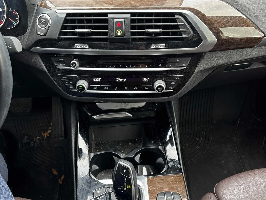 BMW X3 * xDrive30i * CARFAX * БЕЗ ПЪРВОНАЧАЛНА ВНОСКА - изображение 9