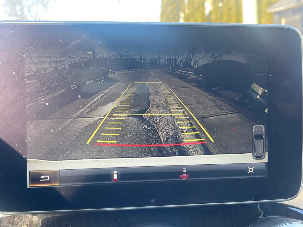 Mercedes-Benz GLC 300, снимка 11 - Автомобили и джипове - 53724044